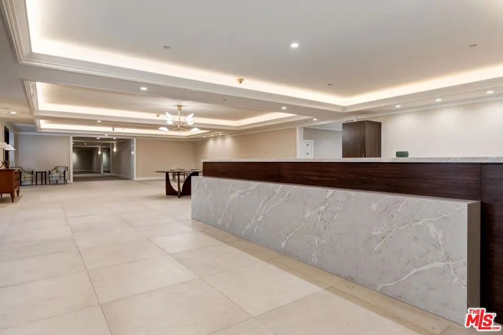 300 N Swall Drive 307, Beverly Hills, California 90211 home-pic-29